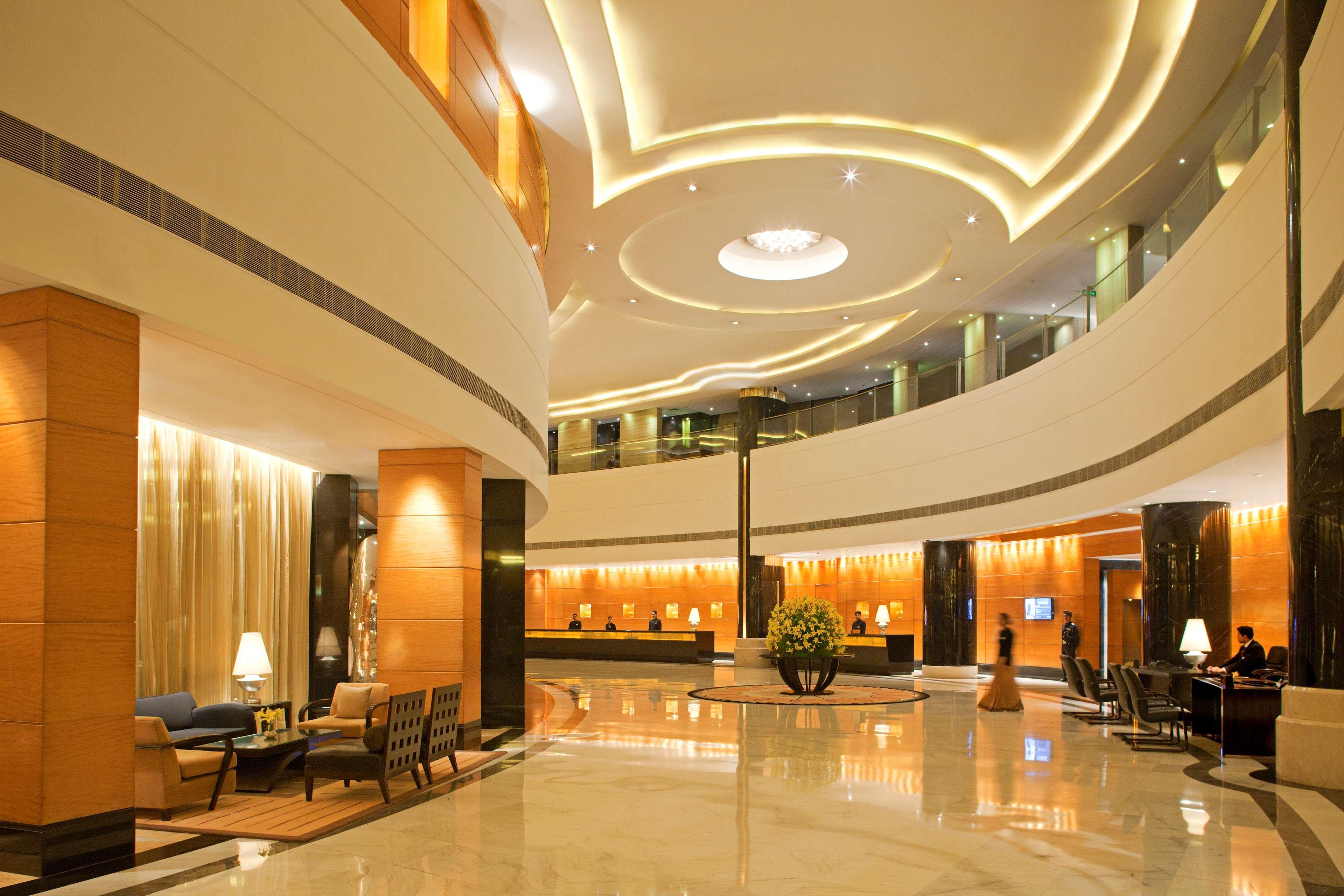 Radisson Blu Plaza Delhi Airport Hotel New Delhi Buitenkant foto